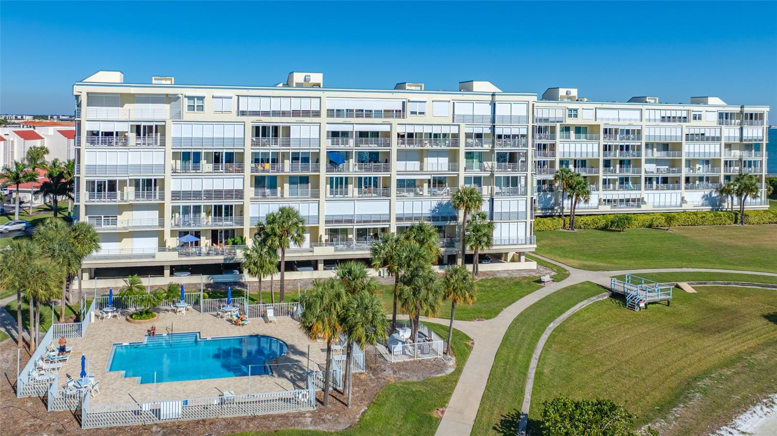 HARBOURSIDE CONDO - Residential