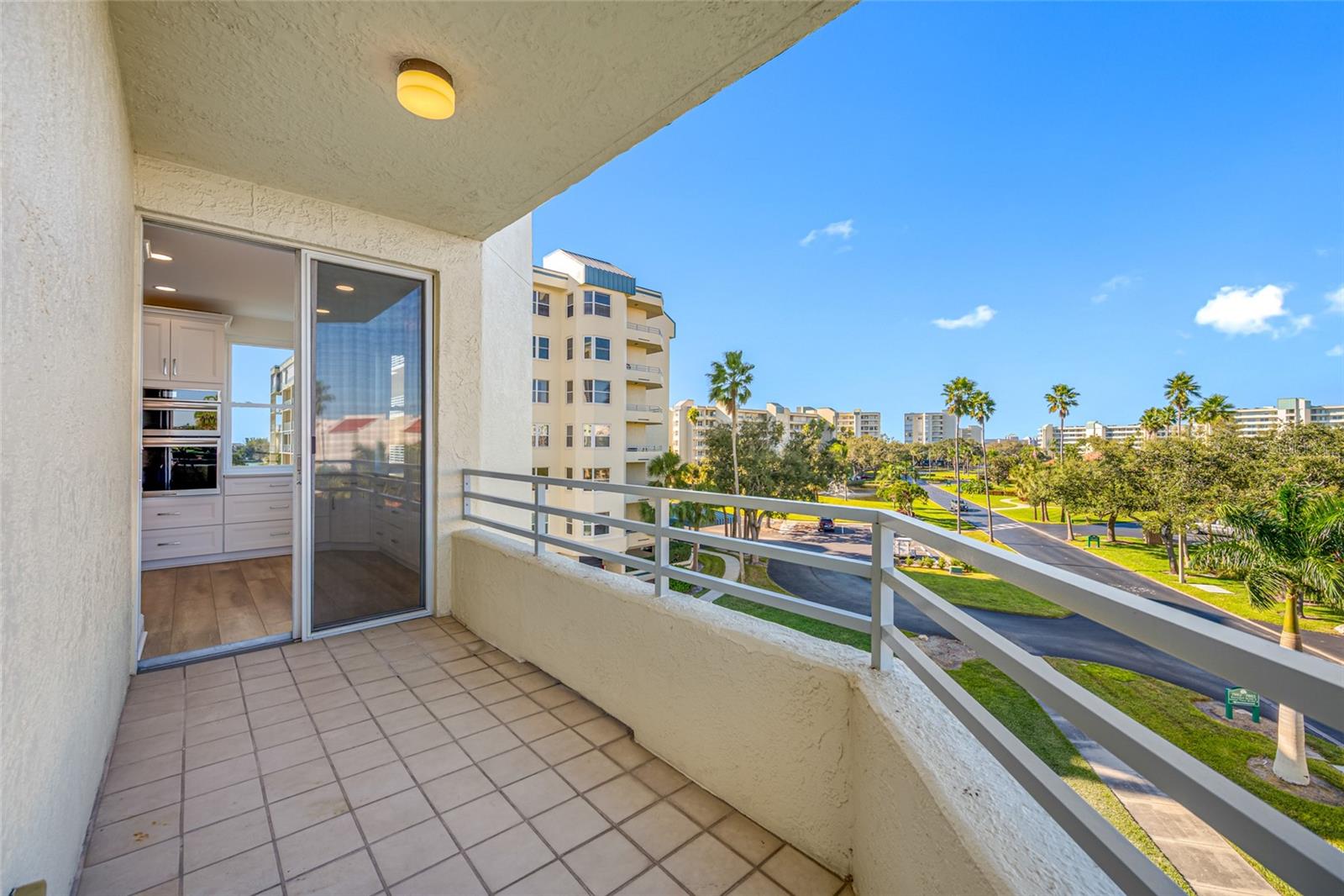 HARBOURSIDE CONDO - Residential