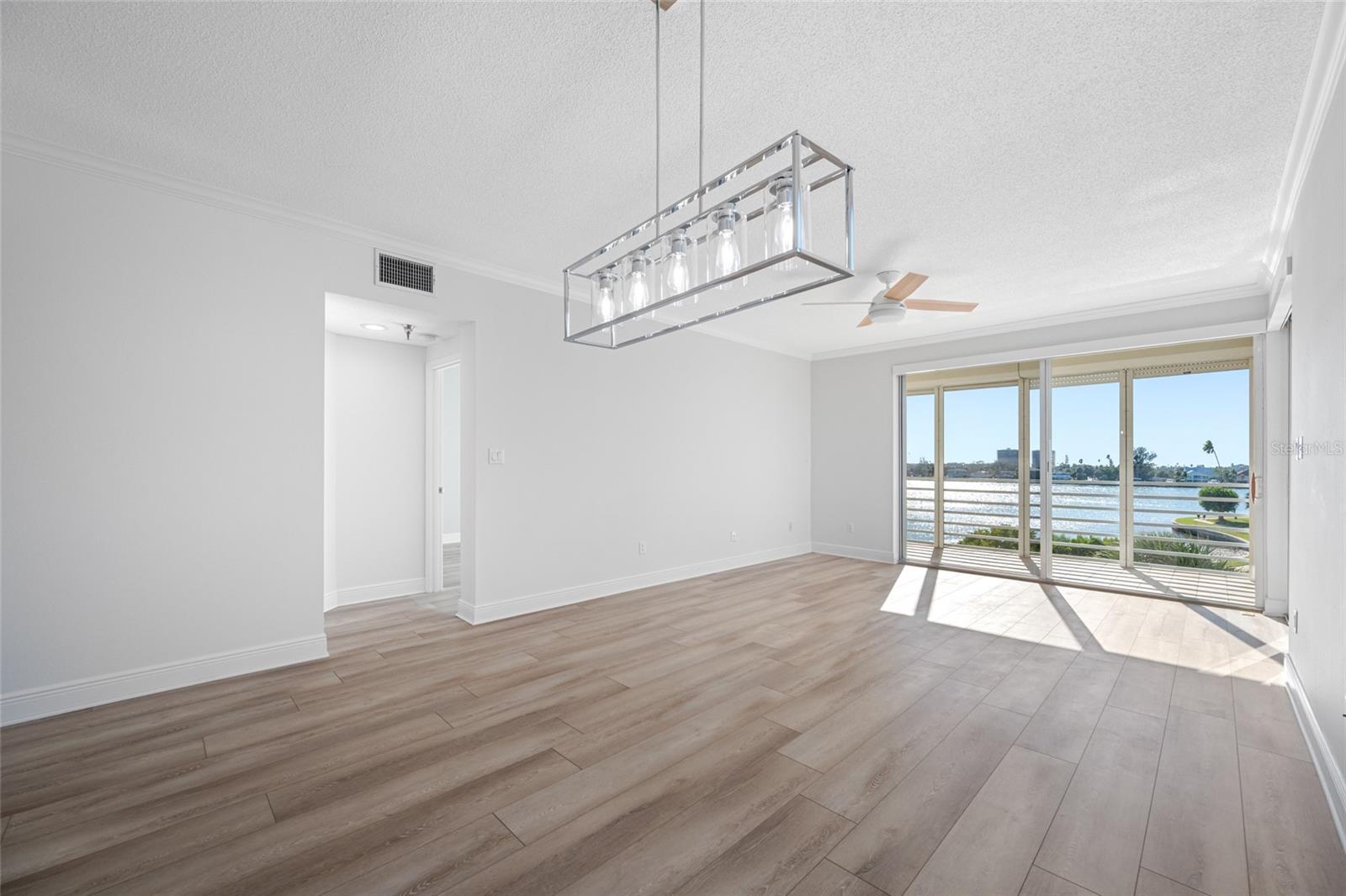 HARBOURSIDE CONDO - Residential