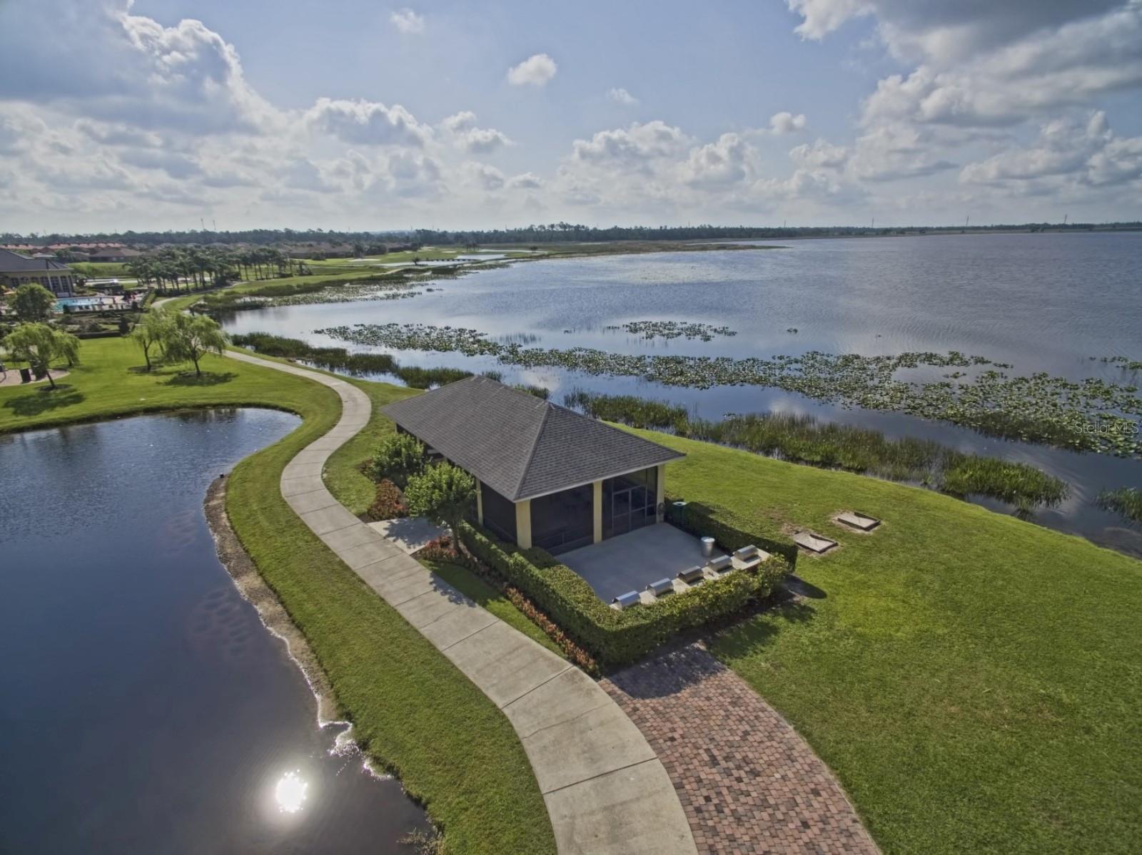 LAKE ASHTON GOLF CLUB - Residential