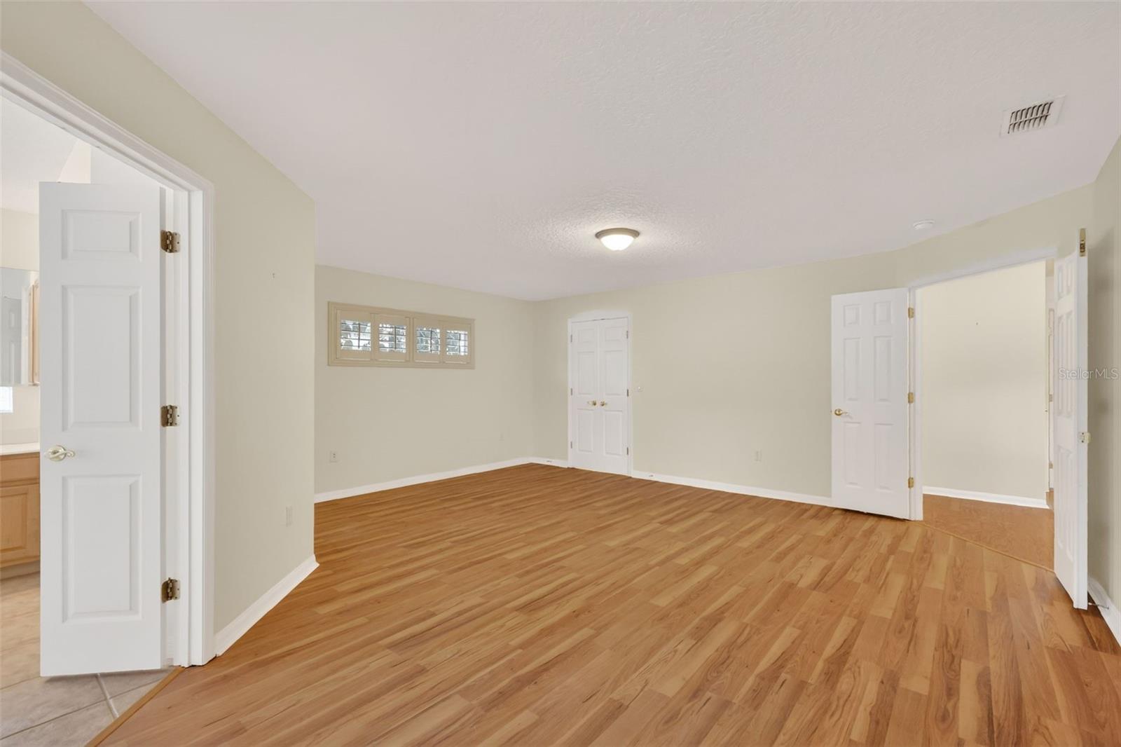 JOHNS LANDING PH 01 44/47 - Residential