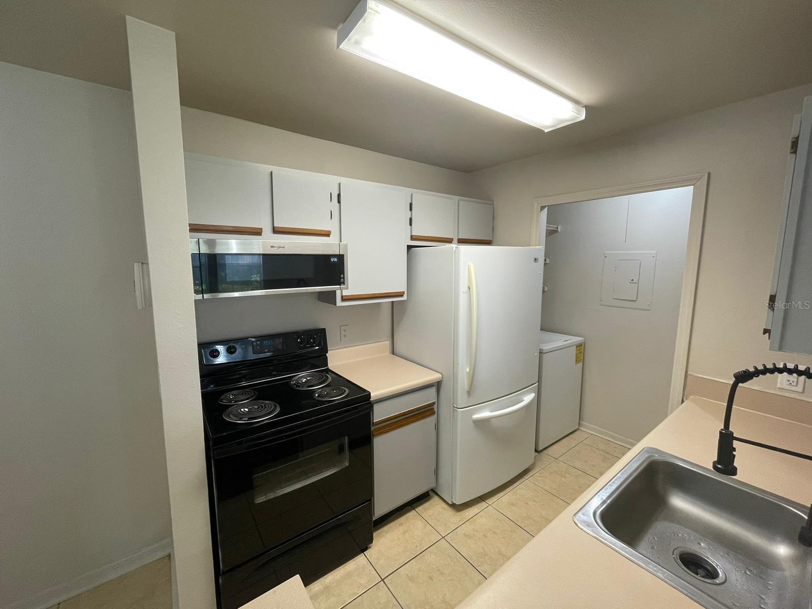 CENTRAL PARK METROWEST CONDO - Residential