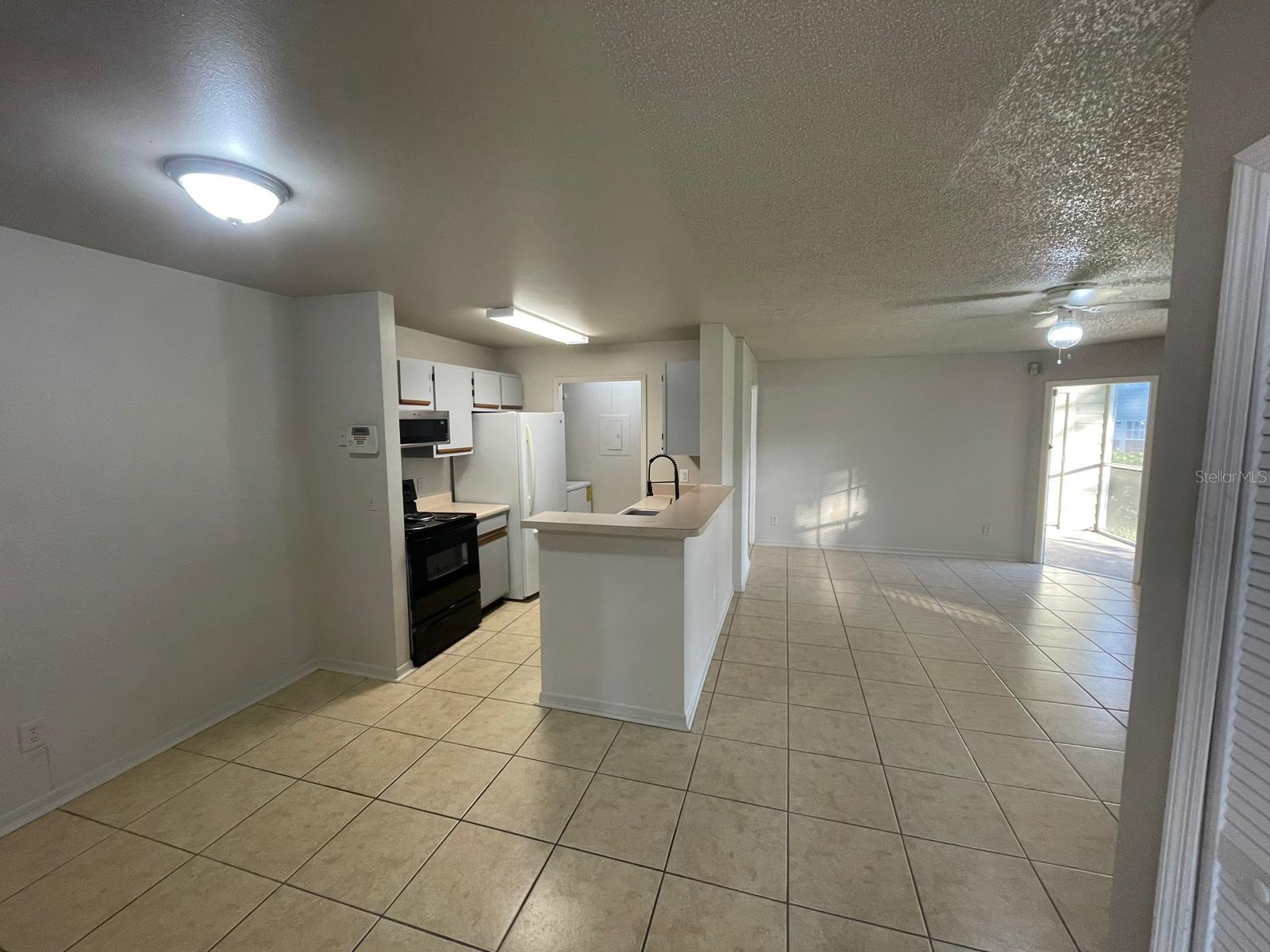 CENTRAL PARK METROWEST CONDO - Residential