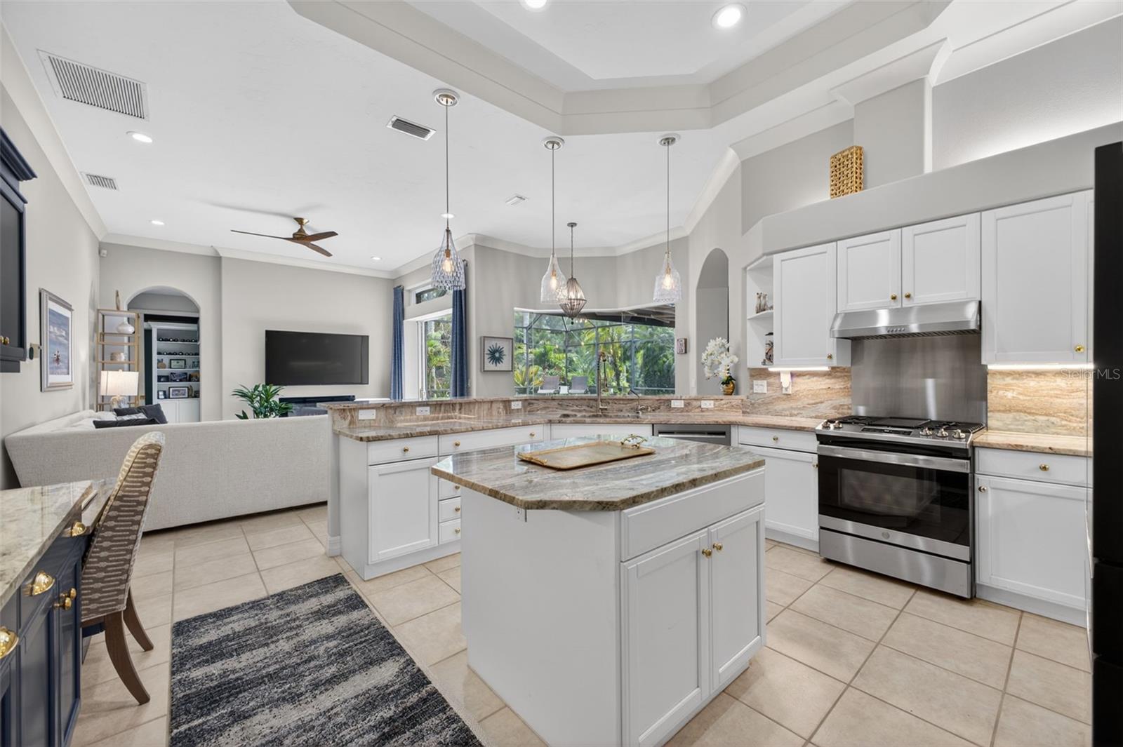 LAKEWOOD RANCH COUNTRY CLUB VLG C 1B - Residential