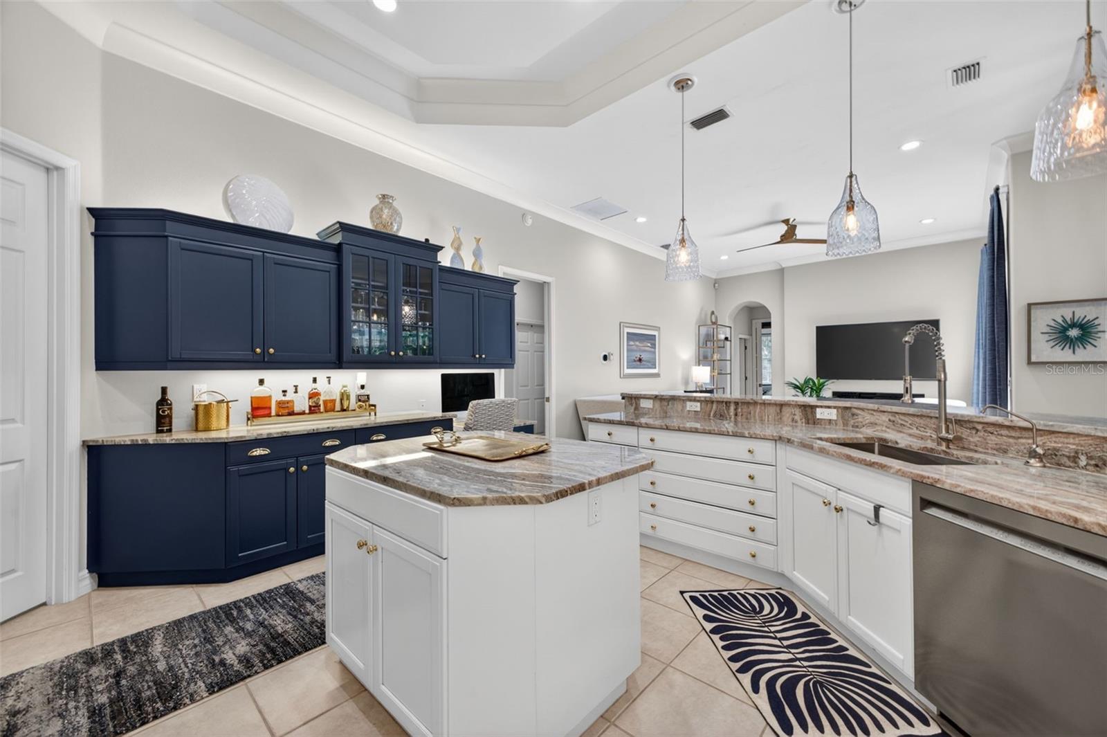 LAKEWOOD RANCH COUNTRY CLUB VLG C 1B - Residential
