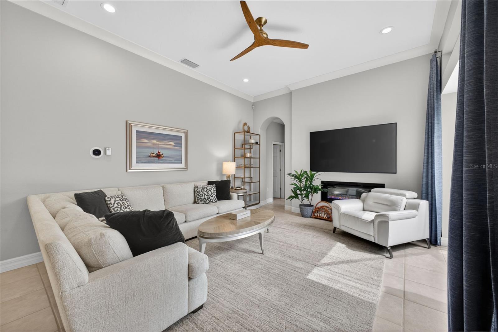 LAKEWOOD RANCH COUNTRY CLUB VLG C 1B - Residential