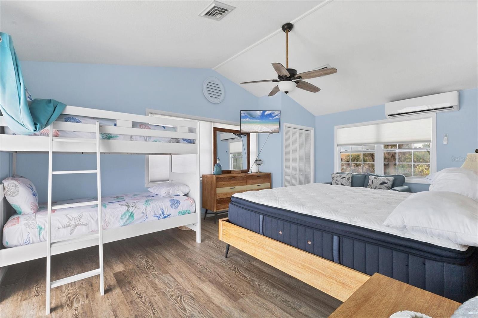 PALM ISLAND ESTATES UNIT 4 - Residential