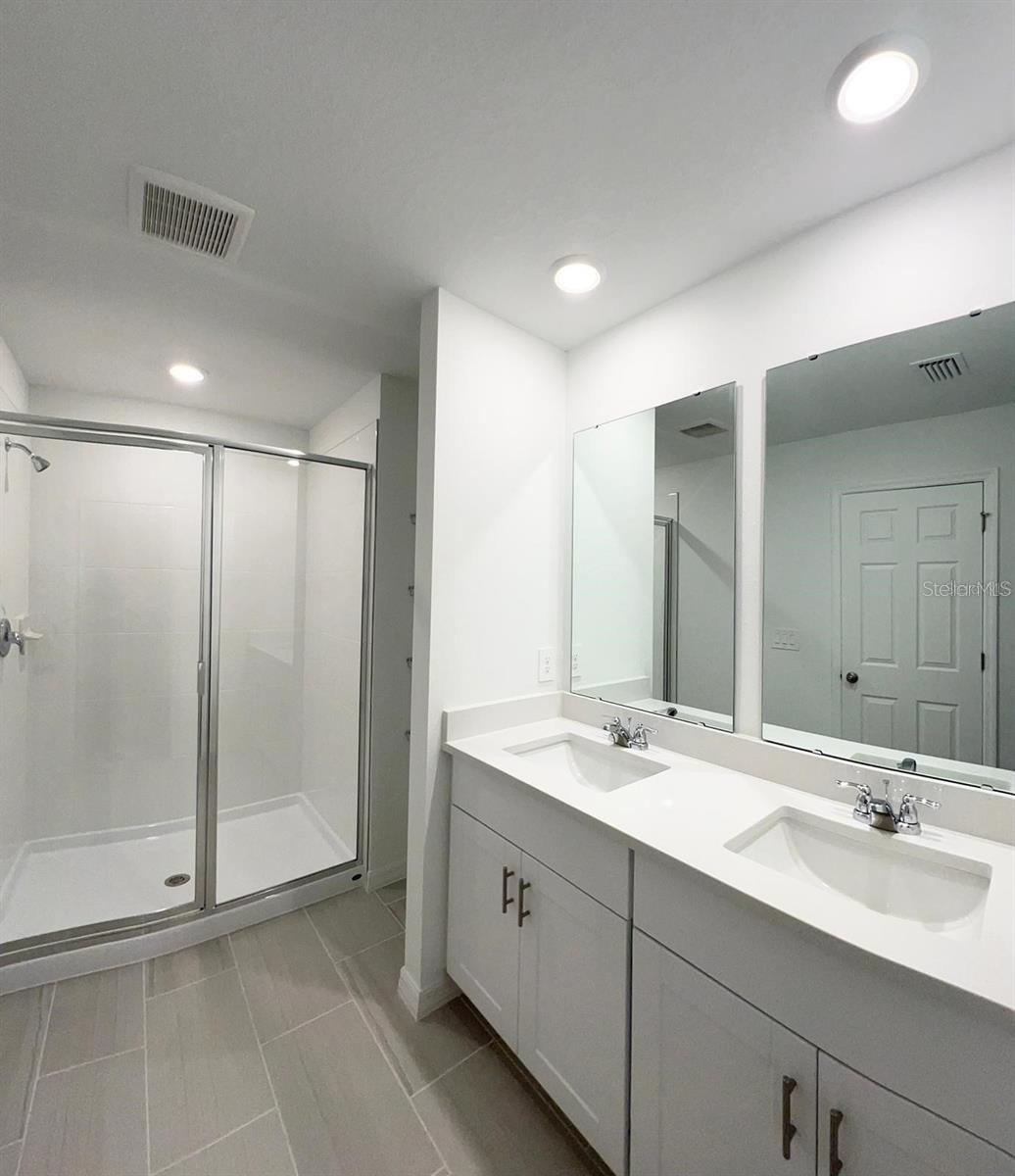 CAGAN XING WEST PH 1 - Residential Lease