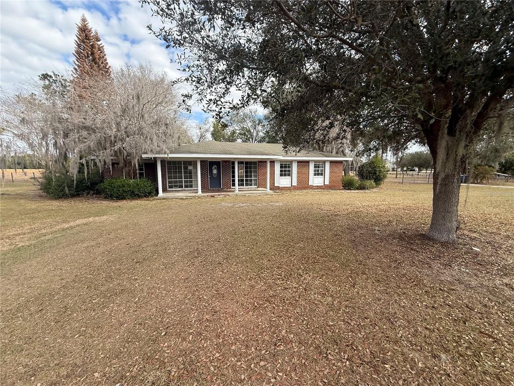 Photo of 801 9th Street NE, Fort Meade, FL 33841 (MLS # TB8481175)