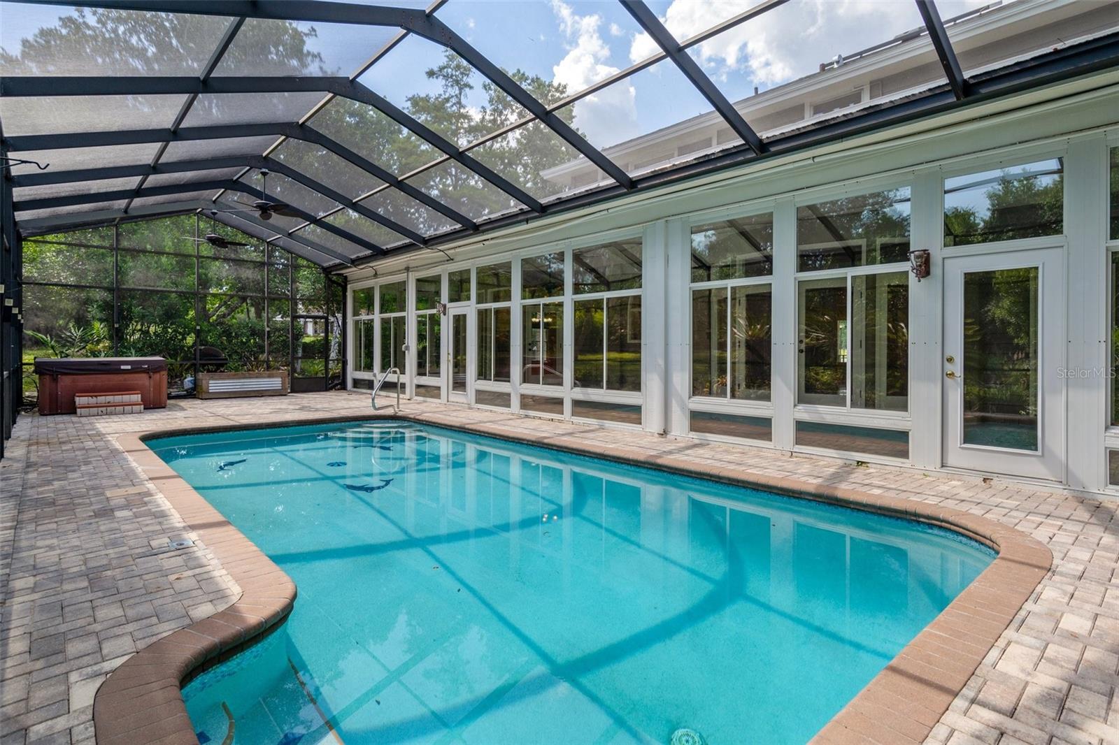 WATERS OF WEEKI WACHEE - Residential