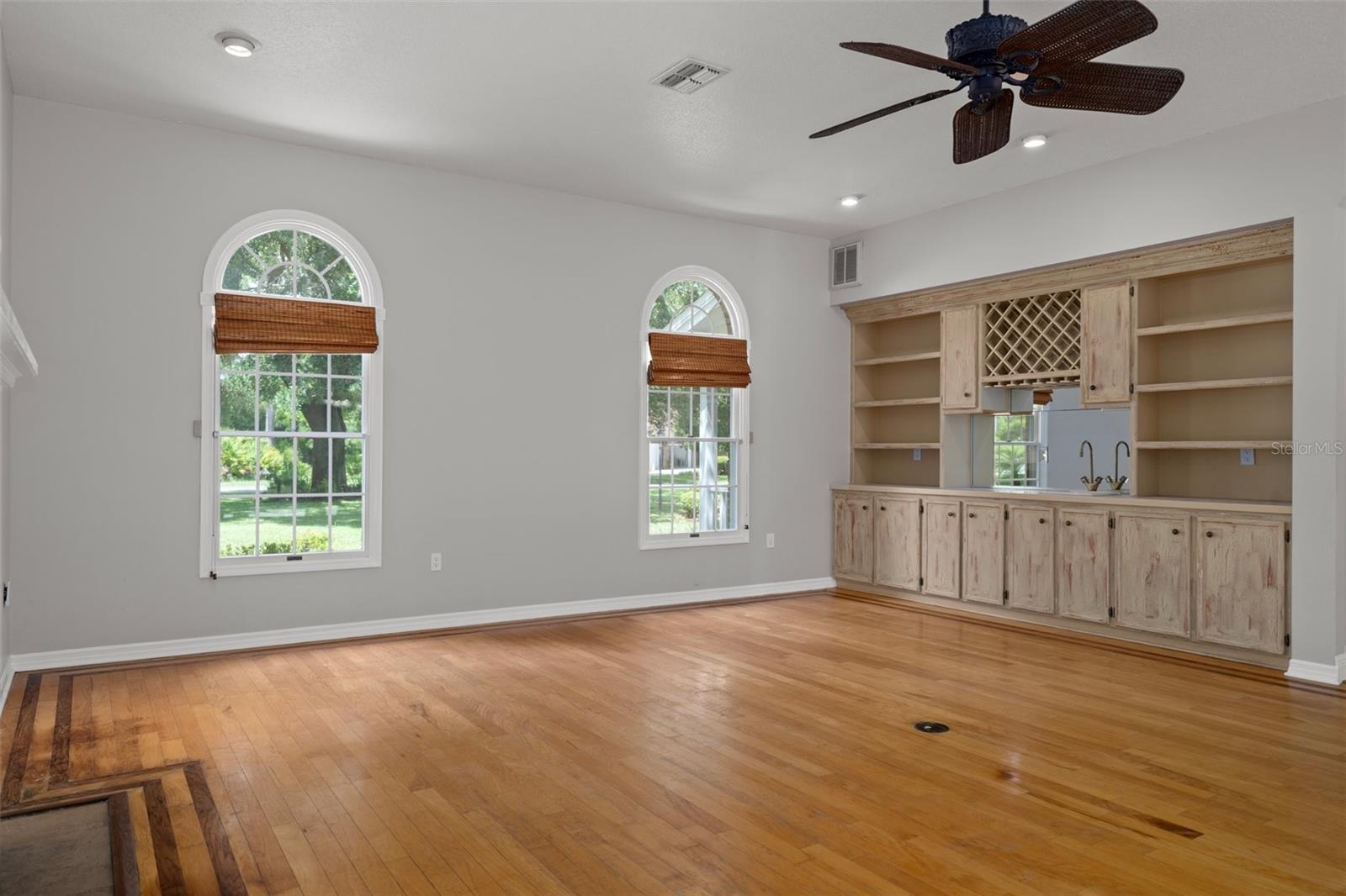 WATERS OF WEEKI WACHEE - Residential