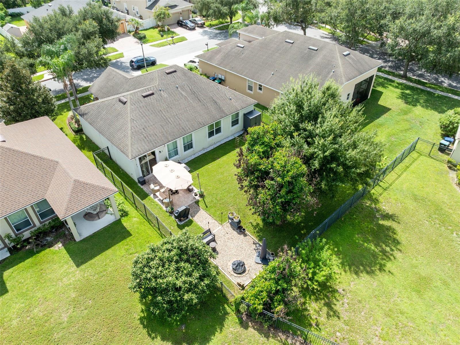 8126 CRUSHED PEPPER AVENUE