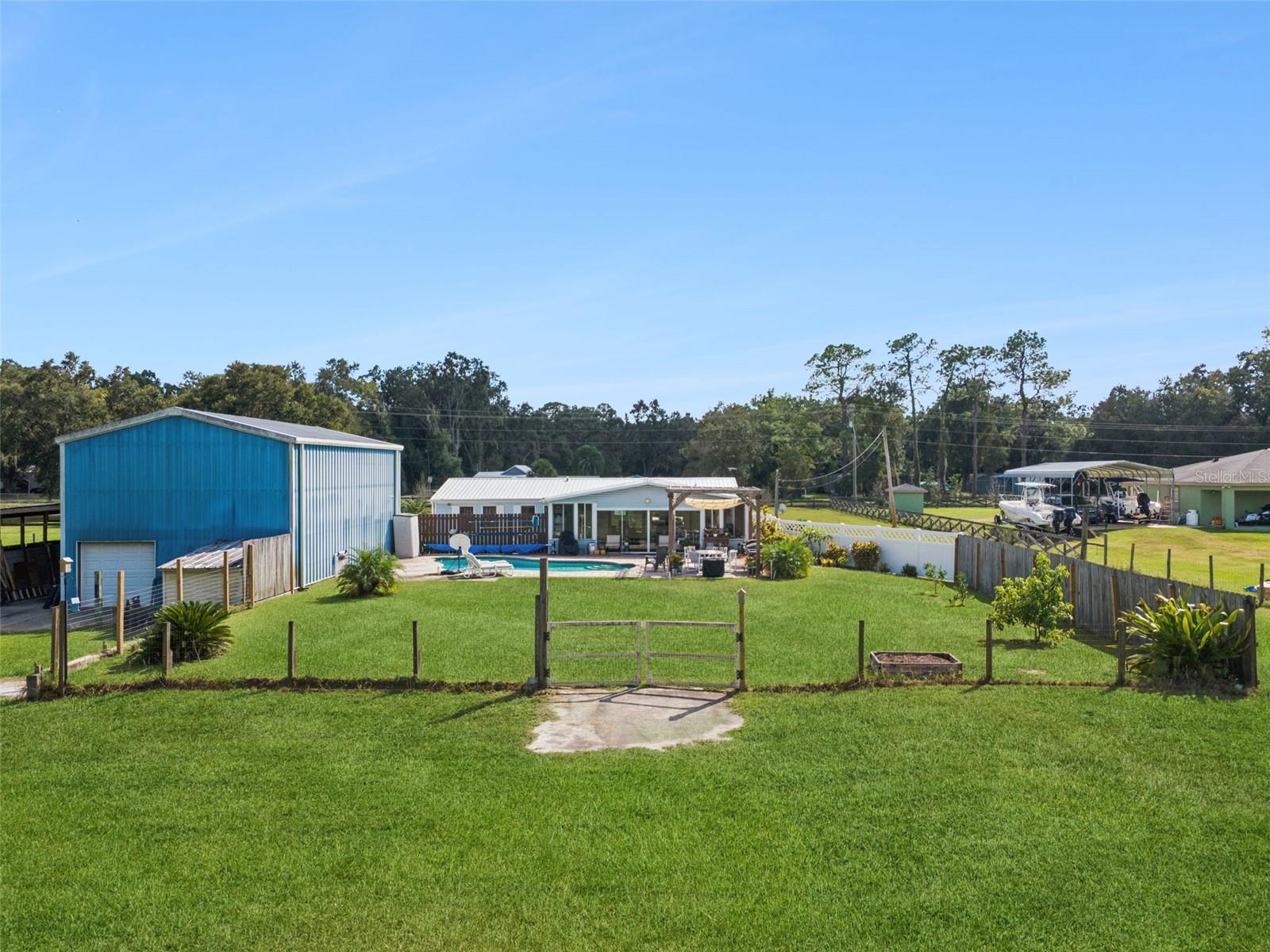 ACREAGE - Residential