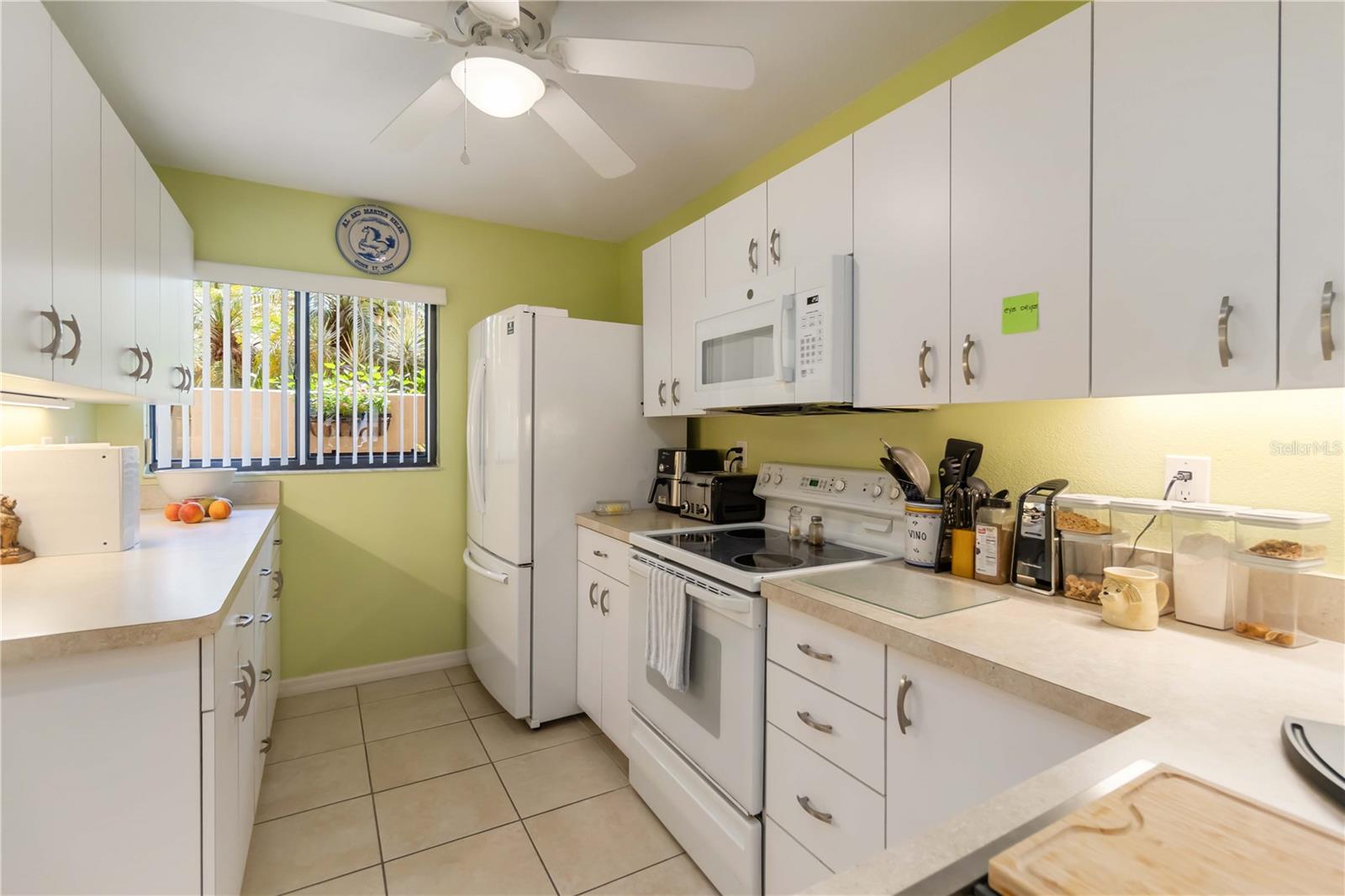 ASHTON LAKES 10 - Residential