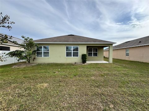 A home in WINTER HAVEN