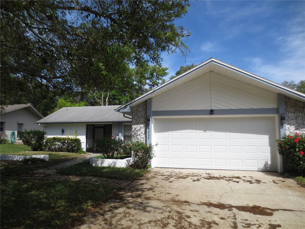Photo of 3235 E Dorchester Drive, Palm Harbor, FL 34684 (MLS # TB8451259)