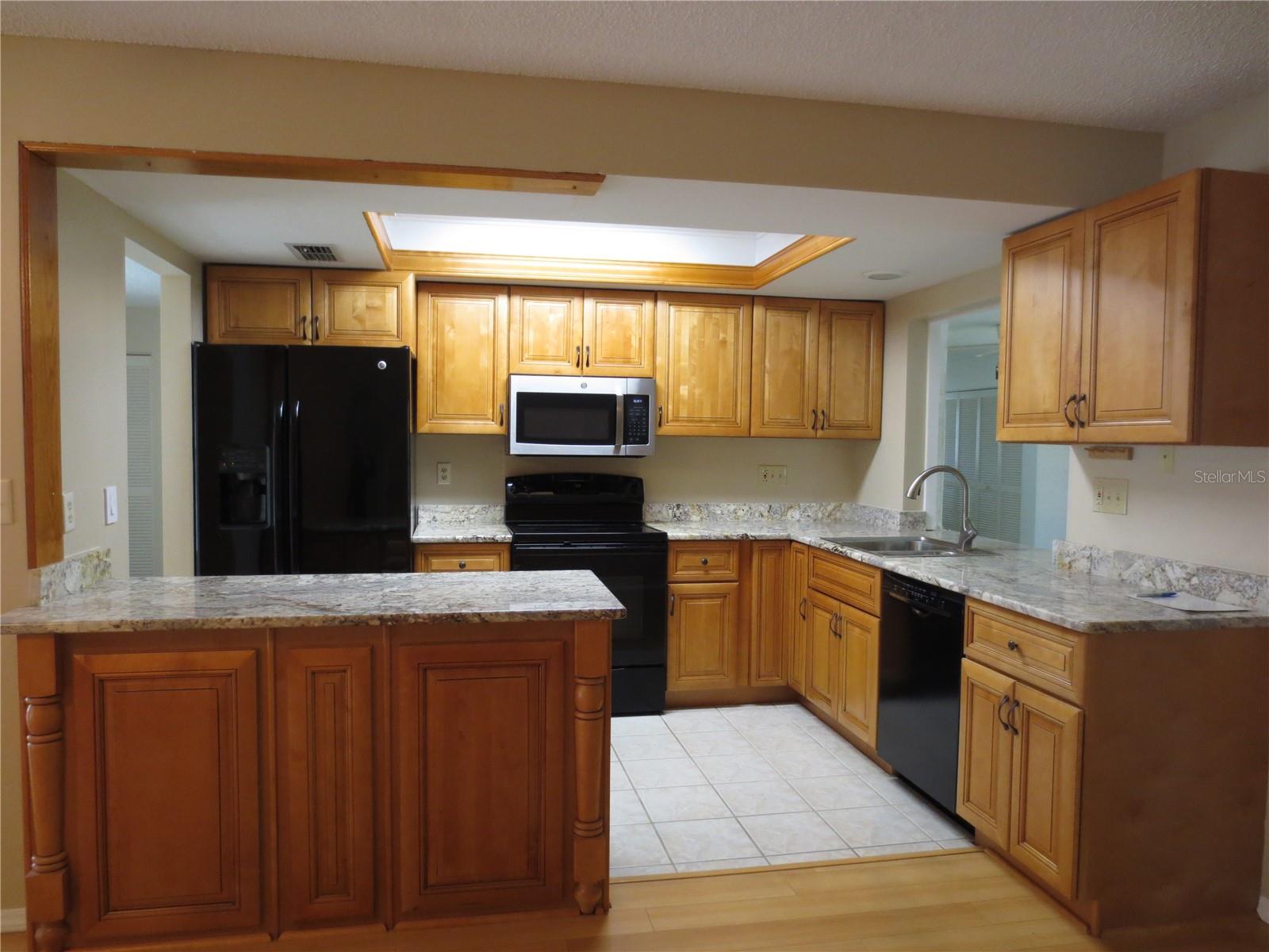 HIGHLAND LAKES UNIT 14 PH 1 - Residential Lease