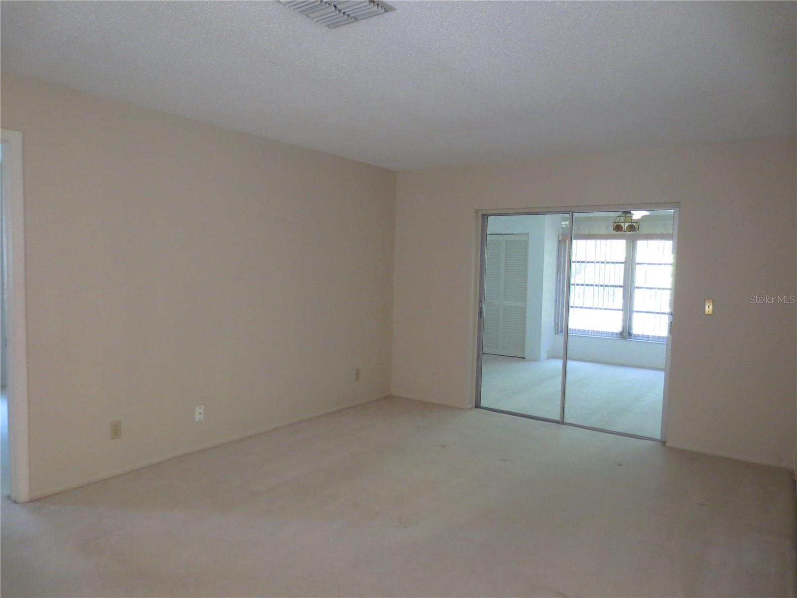 HIGHLAND LAKES UNIT 14 PH 1 - Residential Lease