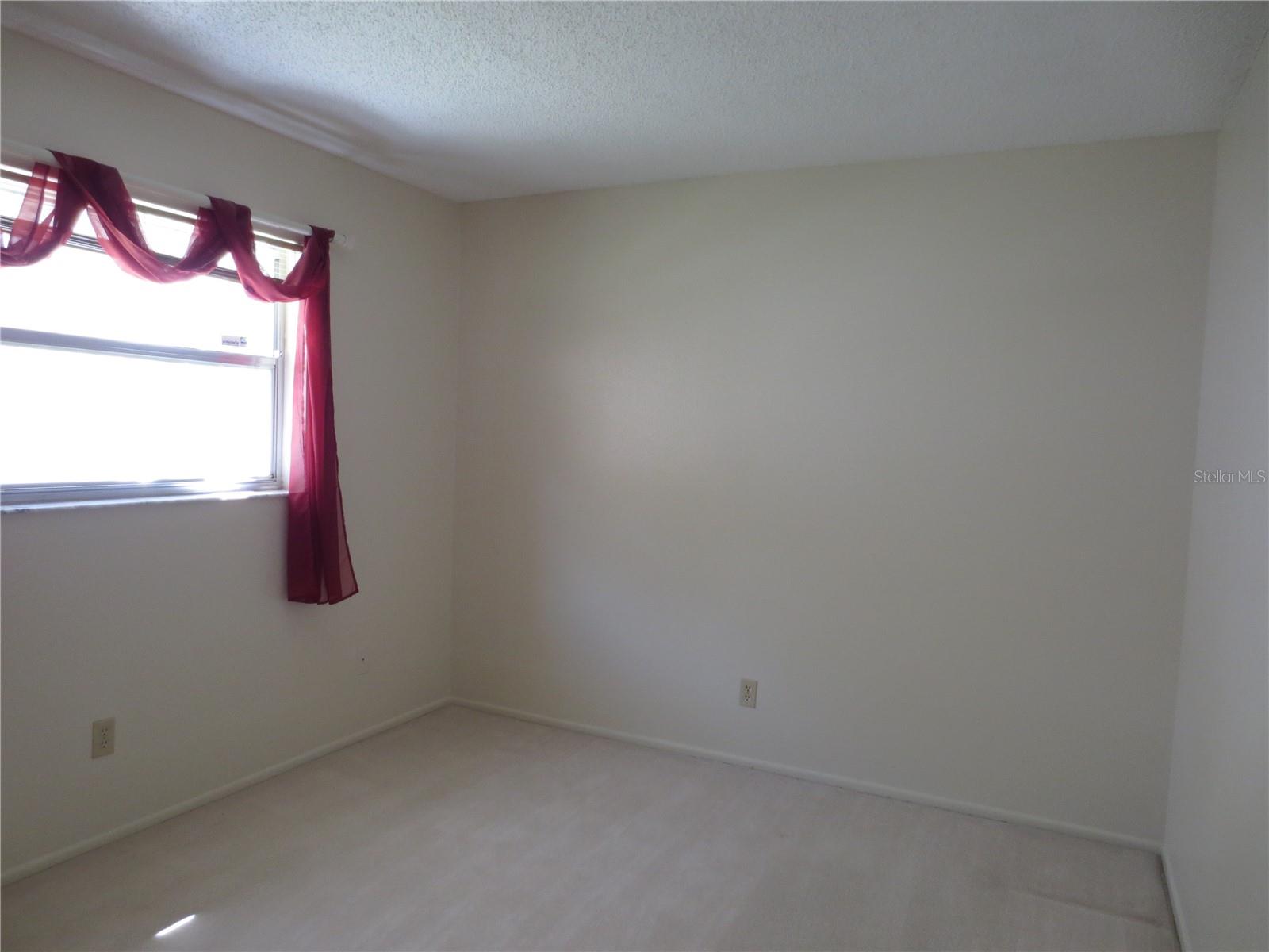 HIGHLAND LAKES UNIT 14 PH 1 - Residential Lease