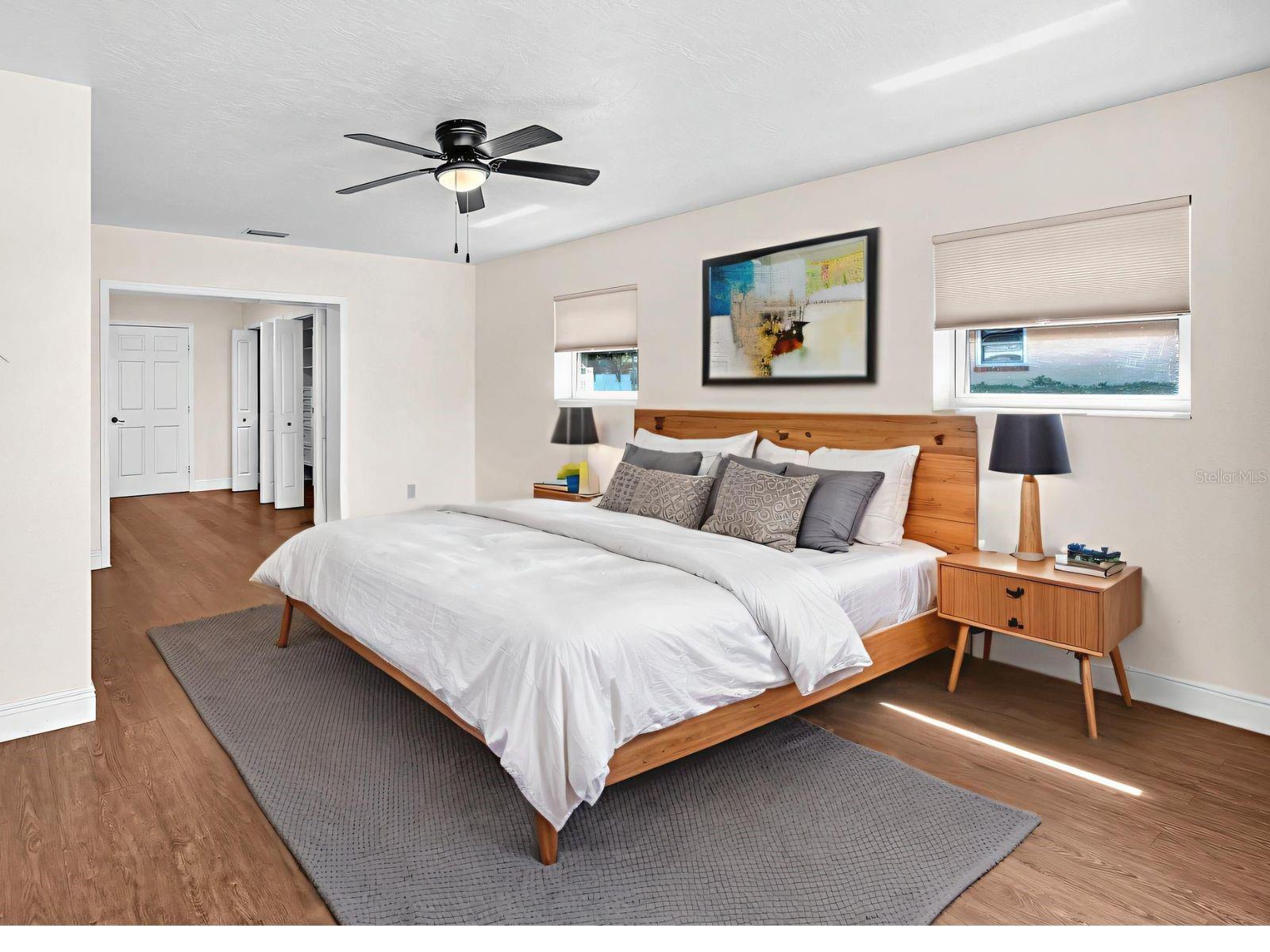 VALRICO LAKE ESTATES - Residential