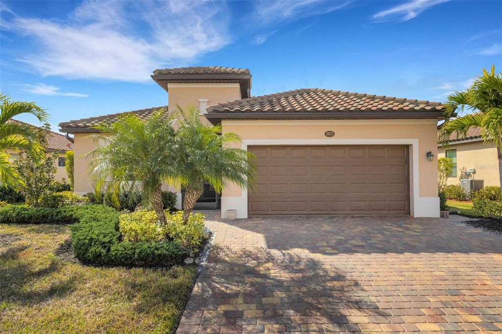 Photo of 20573 Trattoria Loop, Venice, FL 34293 (MLS # N6142332)