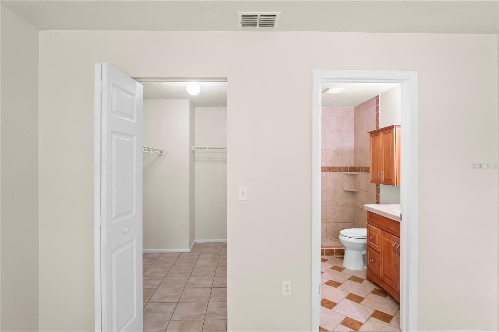 CARROLLWOOD MEADOWS UNIT V - Residential