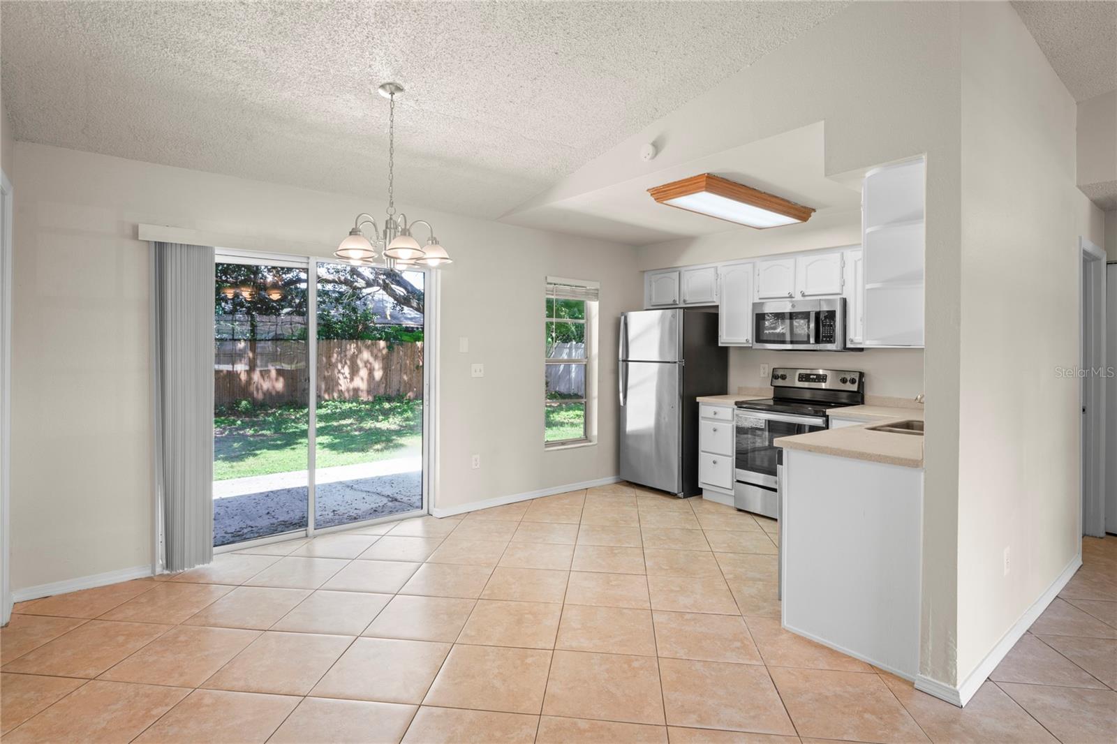 CARROLLWOOD MEADOWS UNIT V - Residential