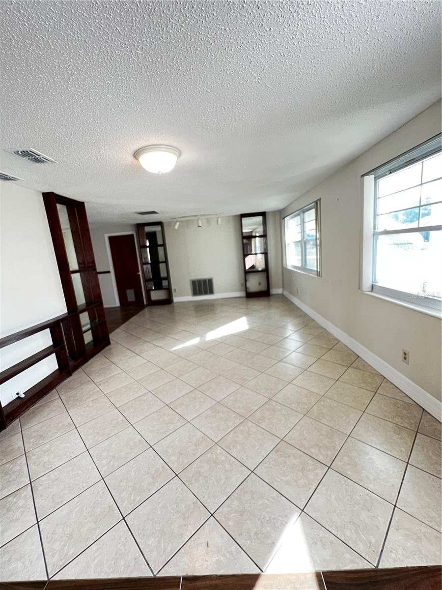 SEVEN SPGS HOMES - Residential