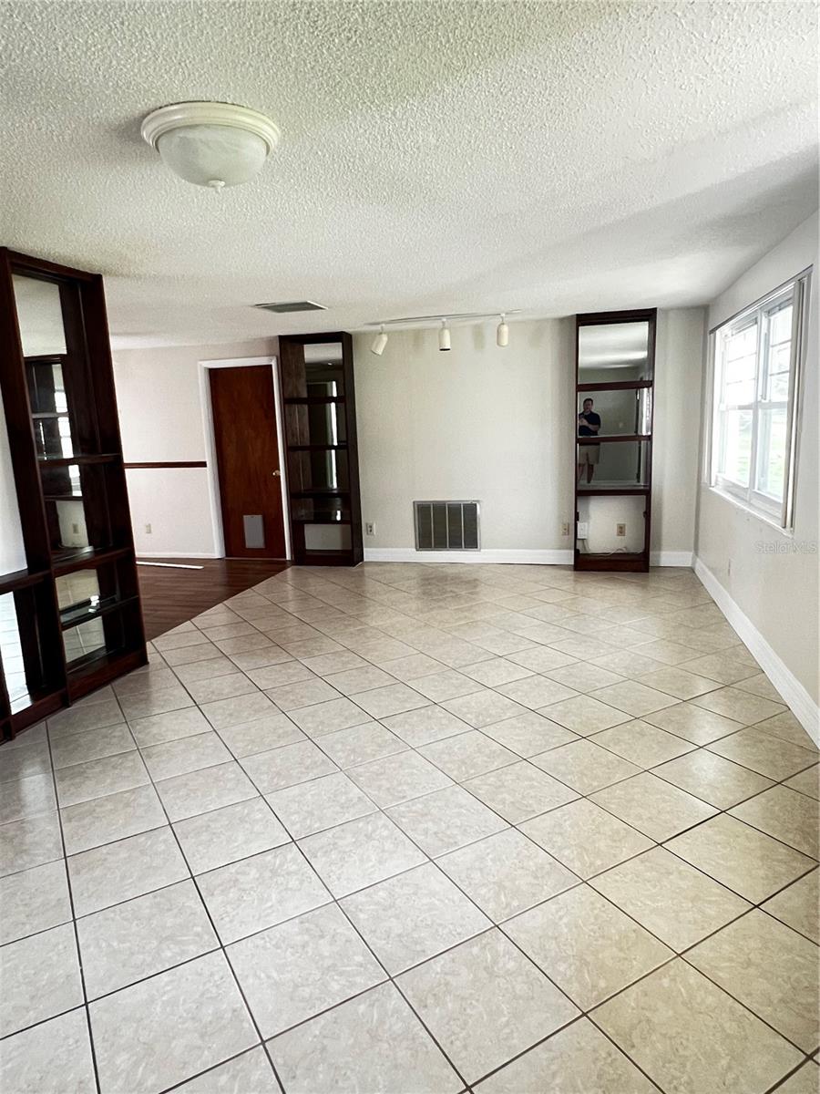 SEVEN SPGS HOMES - Residential