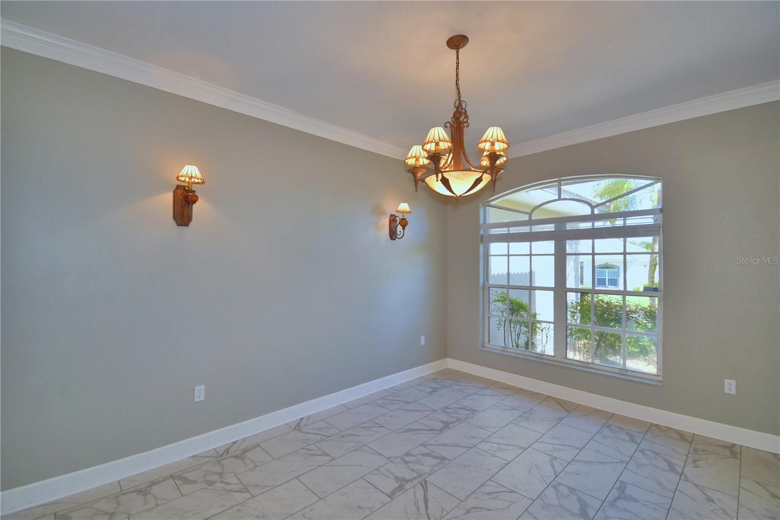 LAKE BESS COUNTRY CLUB - Residential