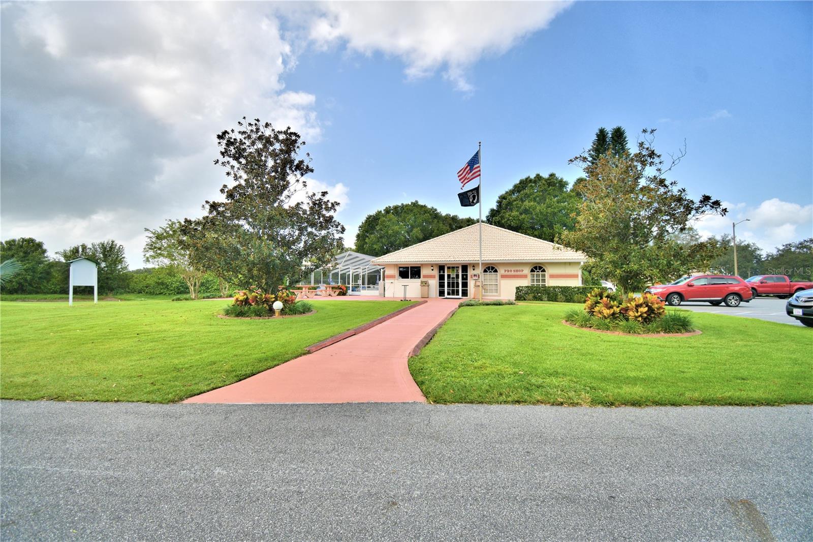 LAKE BESS COUNTRY CLUB - Residential