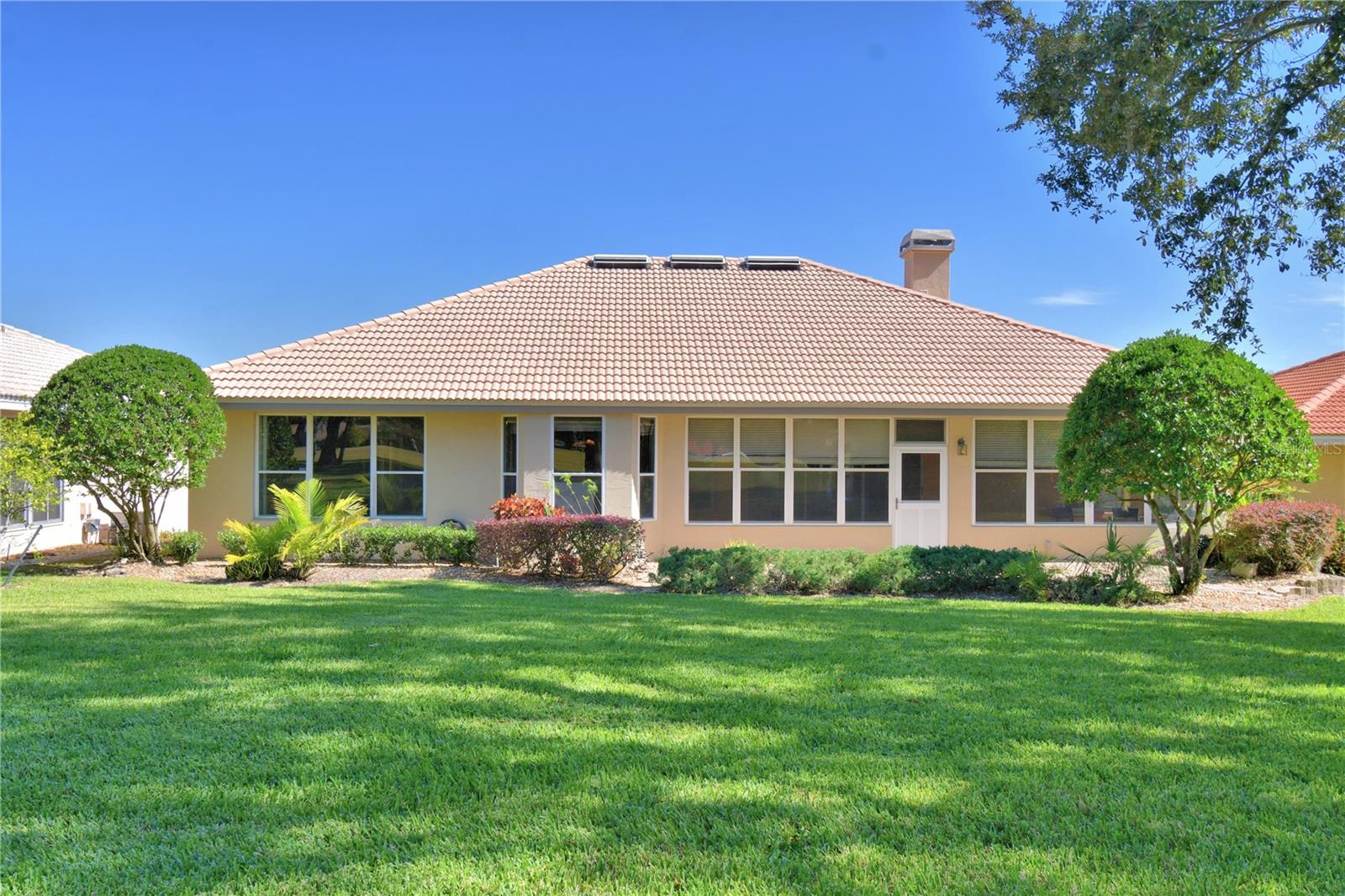 LAKE BESS COUNTRY CLUB - Residential