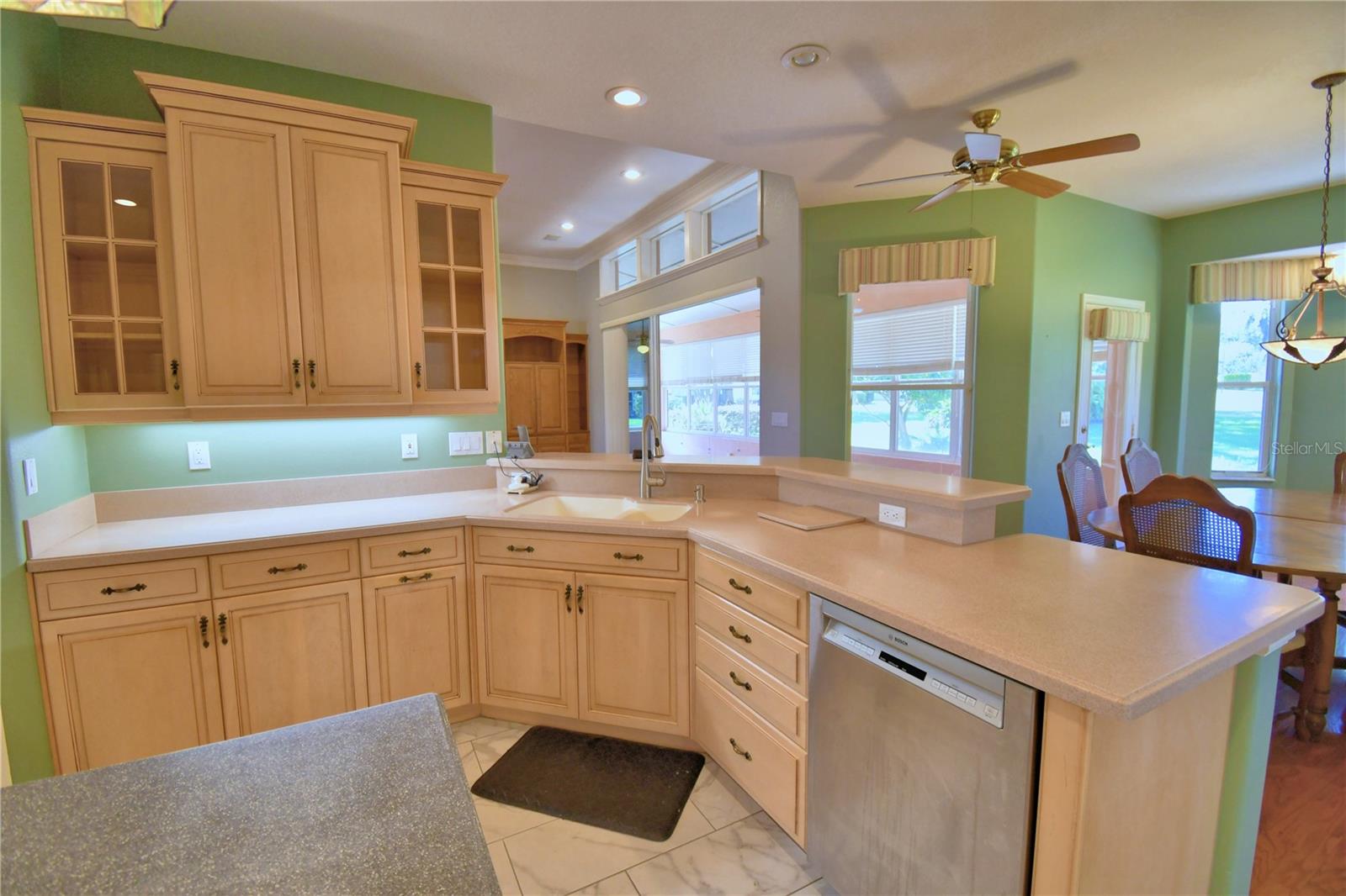 LAKE BESS COUNTRY CLUB - Residential