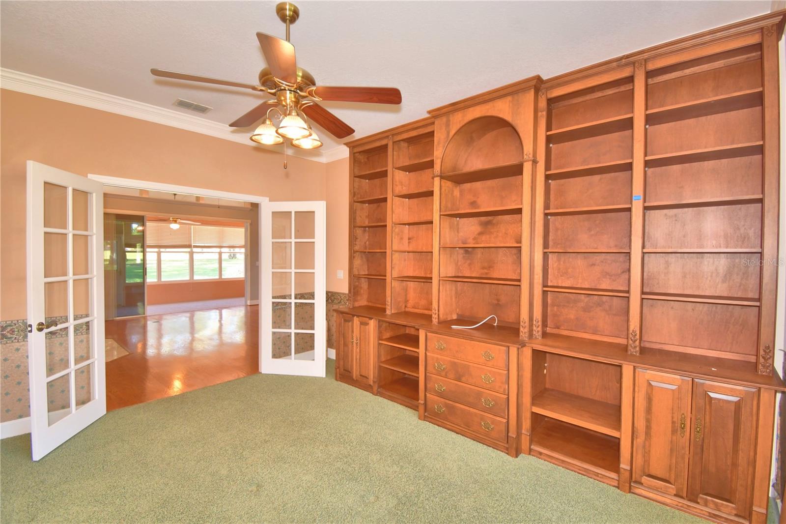 LAKE BESS COUNTRY CLUB - Residential