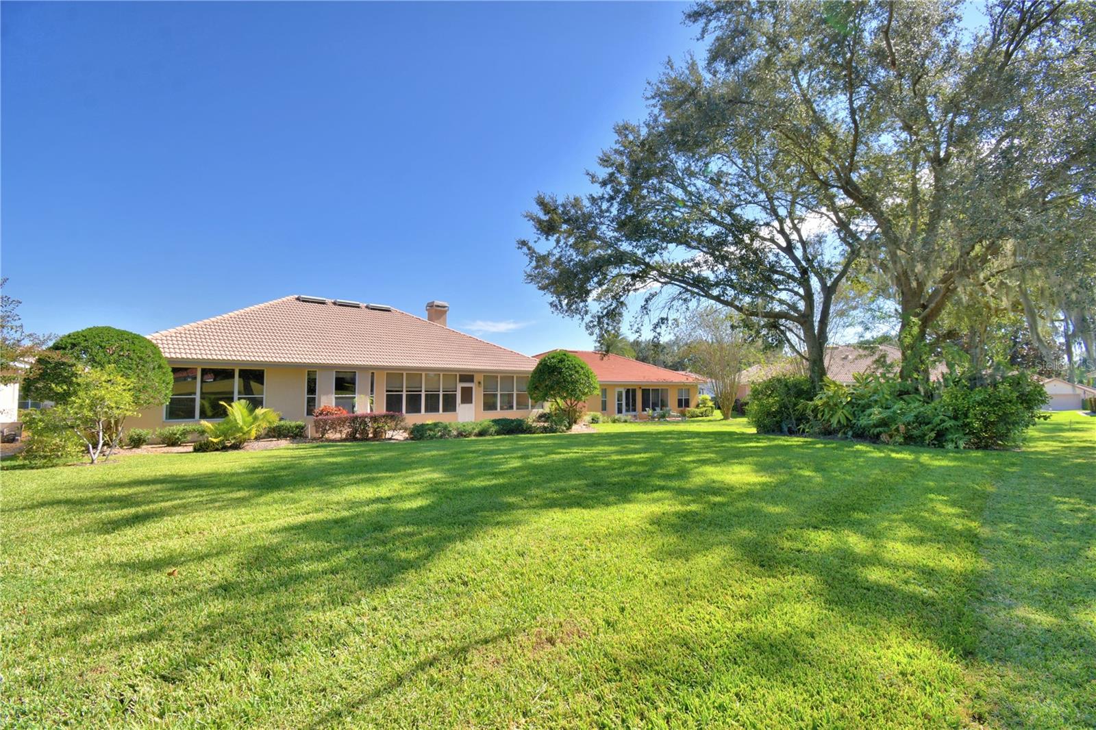 LAKE BESS COUNTRY CLUB - Residential