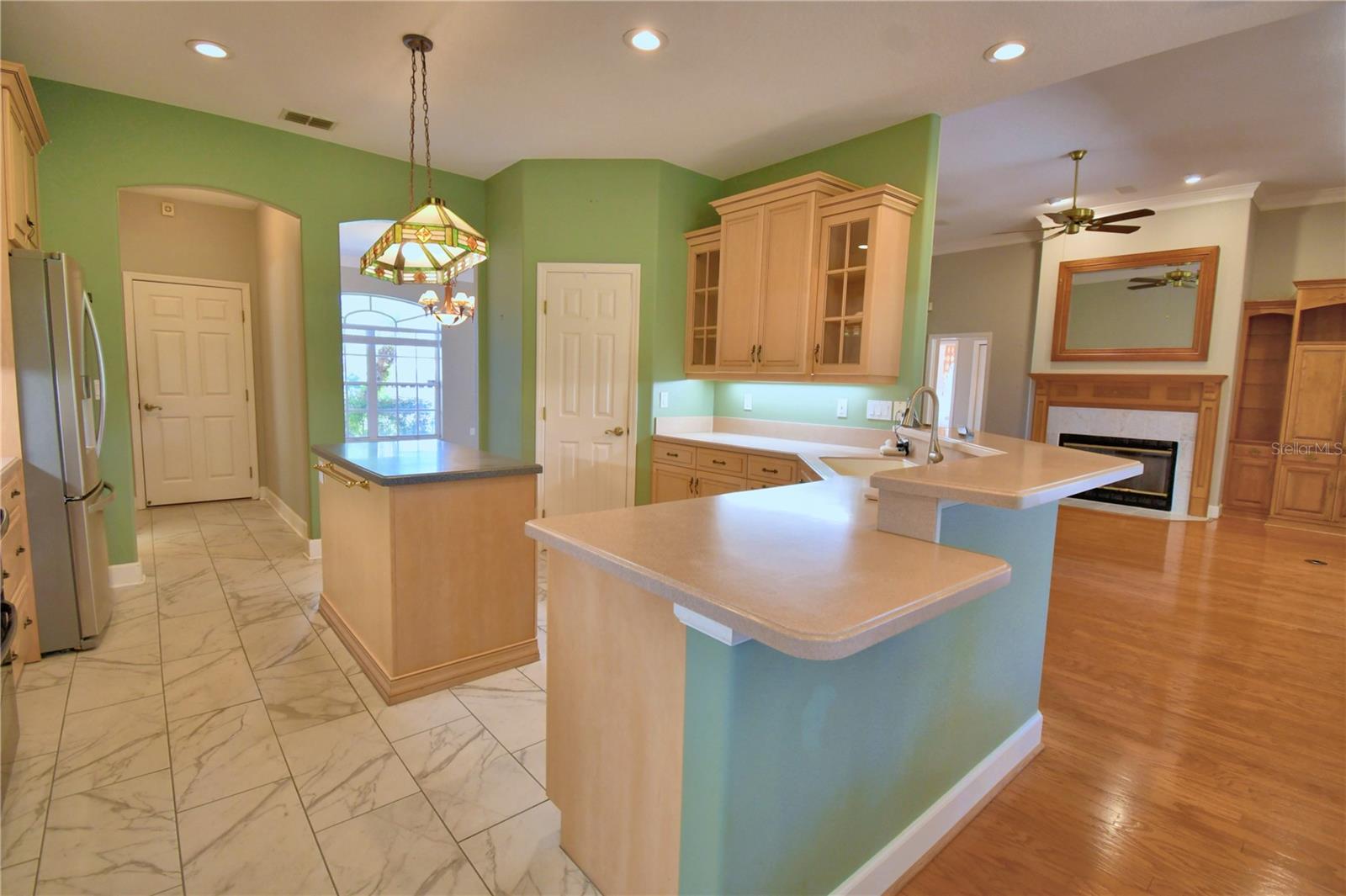 LAKE BESS COUNTRY CLUB - Residential