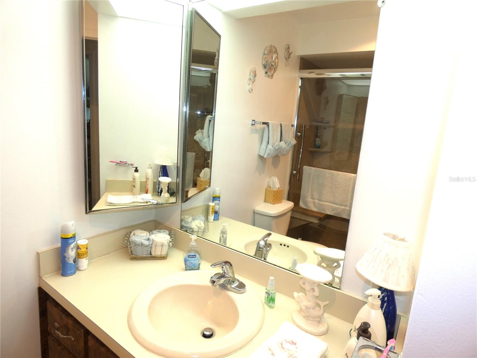 TAHITIAN GARDENS CONDO - Residential