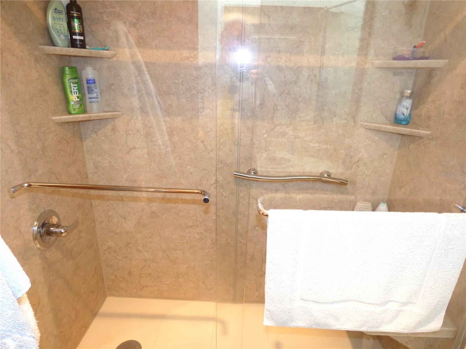 TAHITIAN GARDENS CONDO - Residential