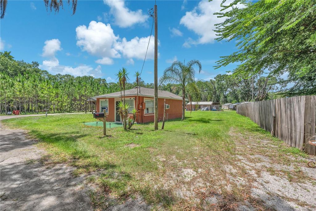 Photo of 1006 Gray Street, Plant City, FL 33563 (MLS # TB8517661)