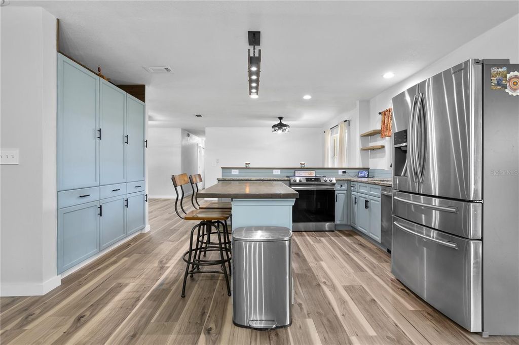 Photo of 630 E Thelma Street, Lake Alfred, FL 33850 (MLS # P4936283)