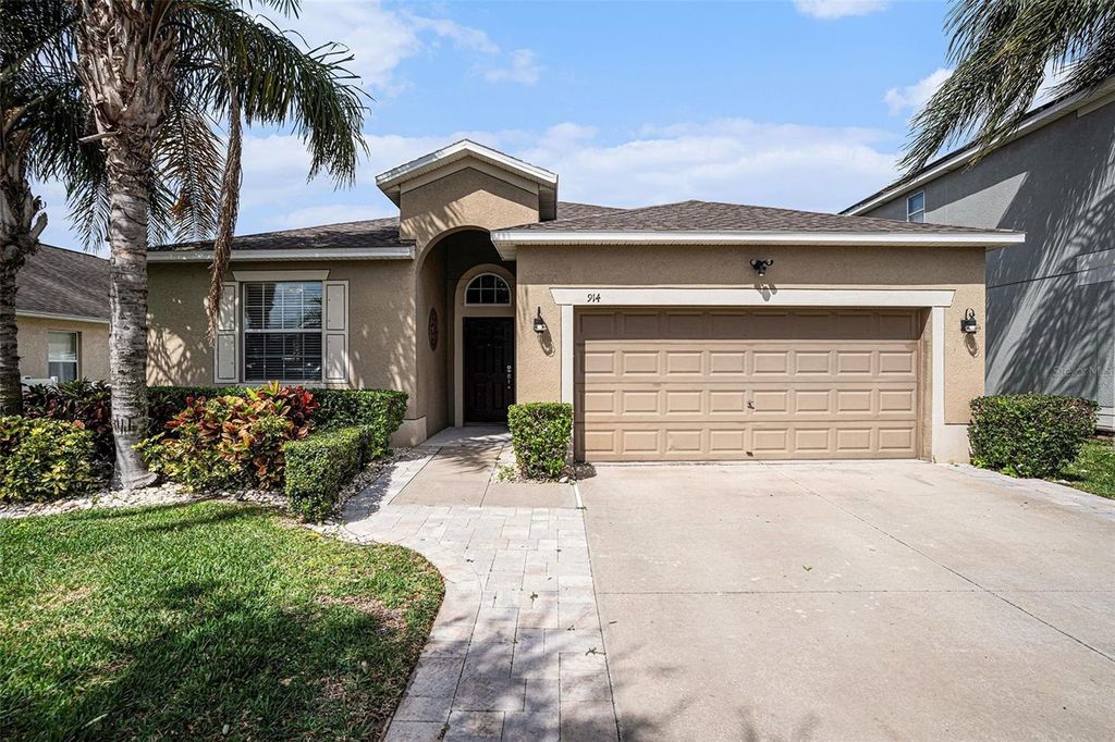 Photo of 914 Peregrine Hill Place, Ruskin, FL 33570 (MLS # A4689145)