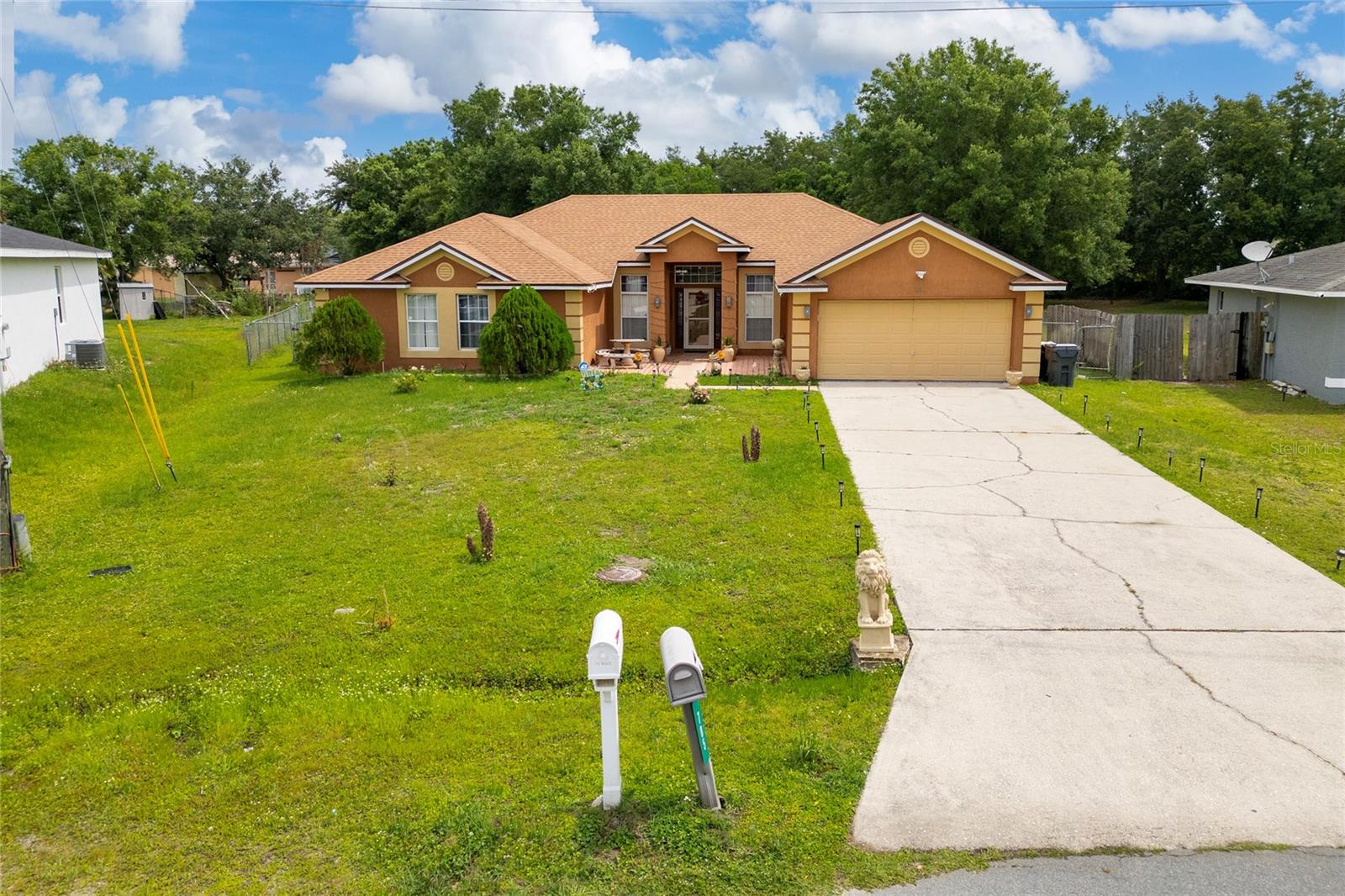 705 WAXWING COURT
