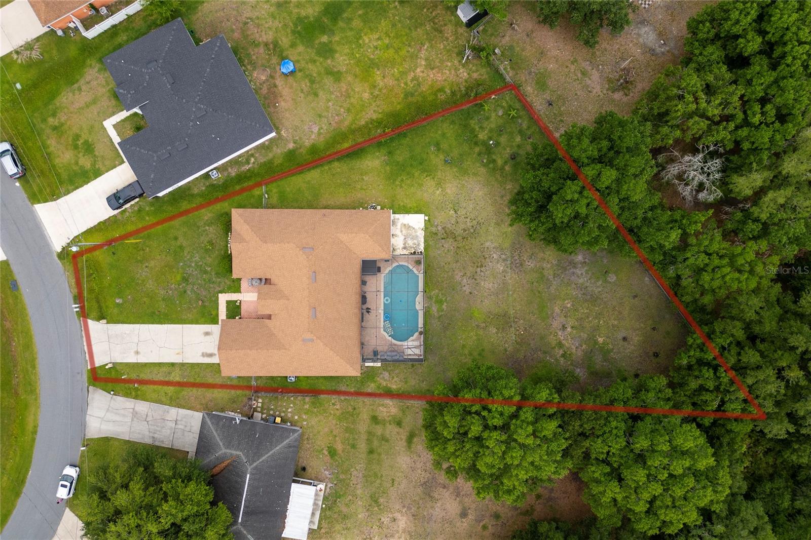 705 WAXWING COURT
