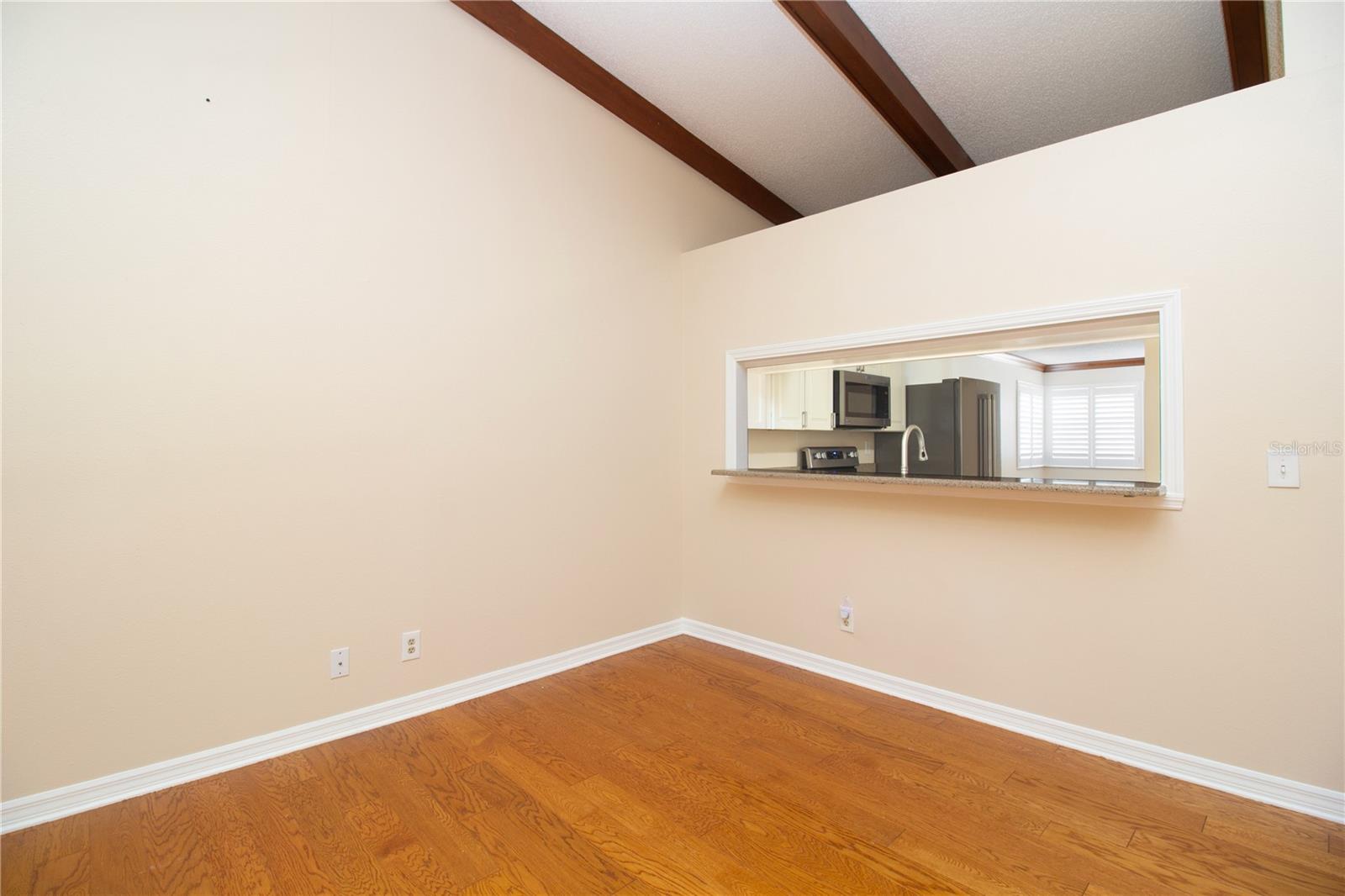 LAUREL OAKS AT COUNTRY WOODS CONDO - Residential