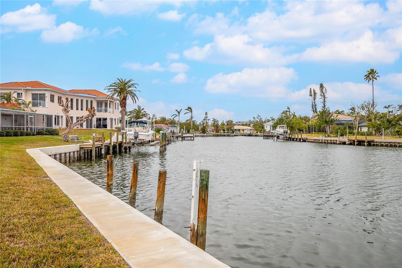 EMERALD HARBOR - Residential