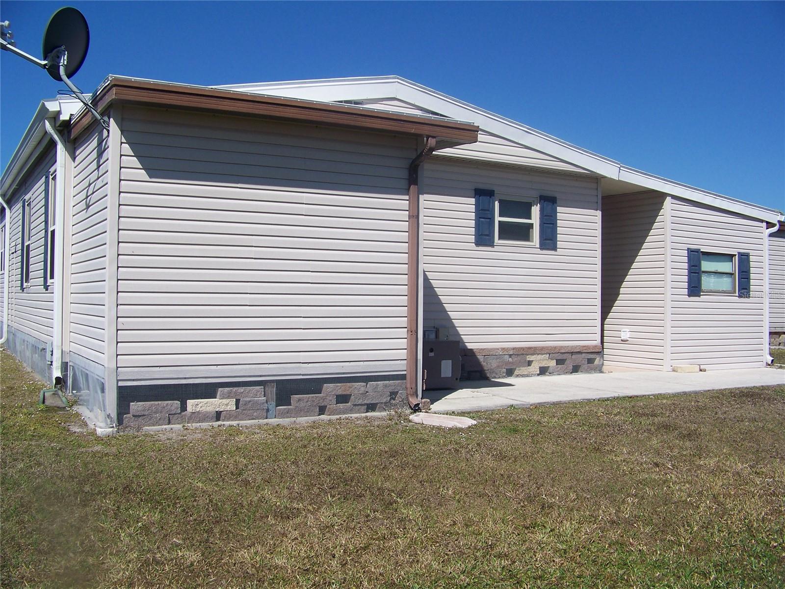 BURNT STORE COLONY MHP COOP - Residential