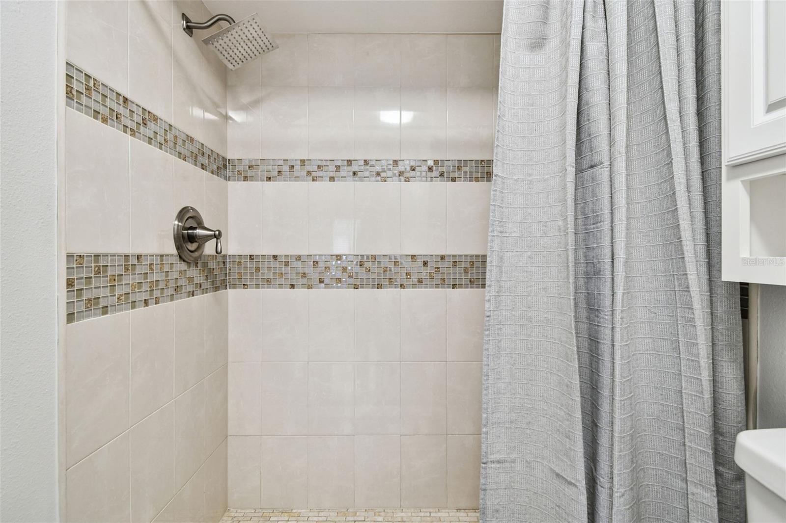 VILLAS OF PINELLAS FARMS CONDO - Residential