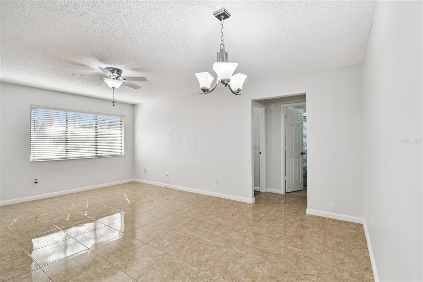 VILLAS OF PINELLAS FARMS CONDO - Residential