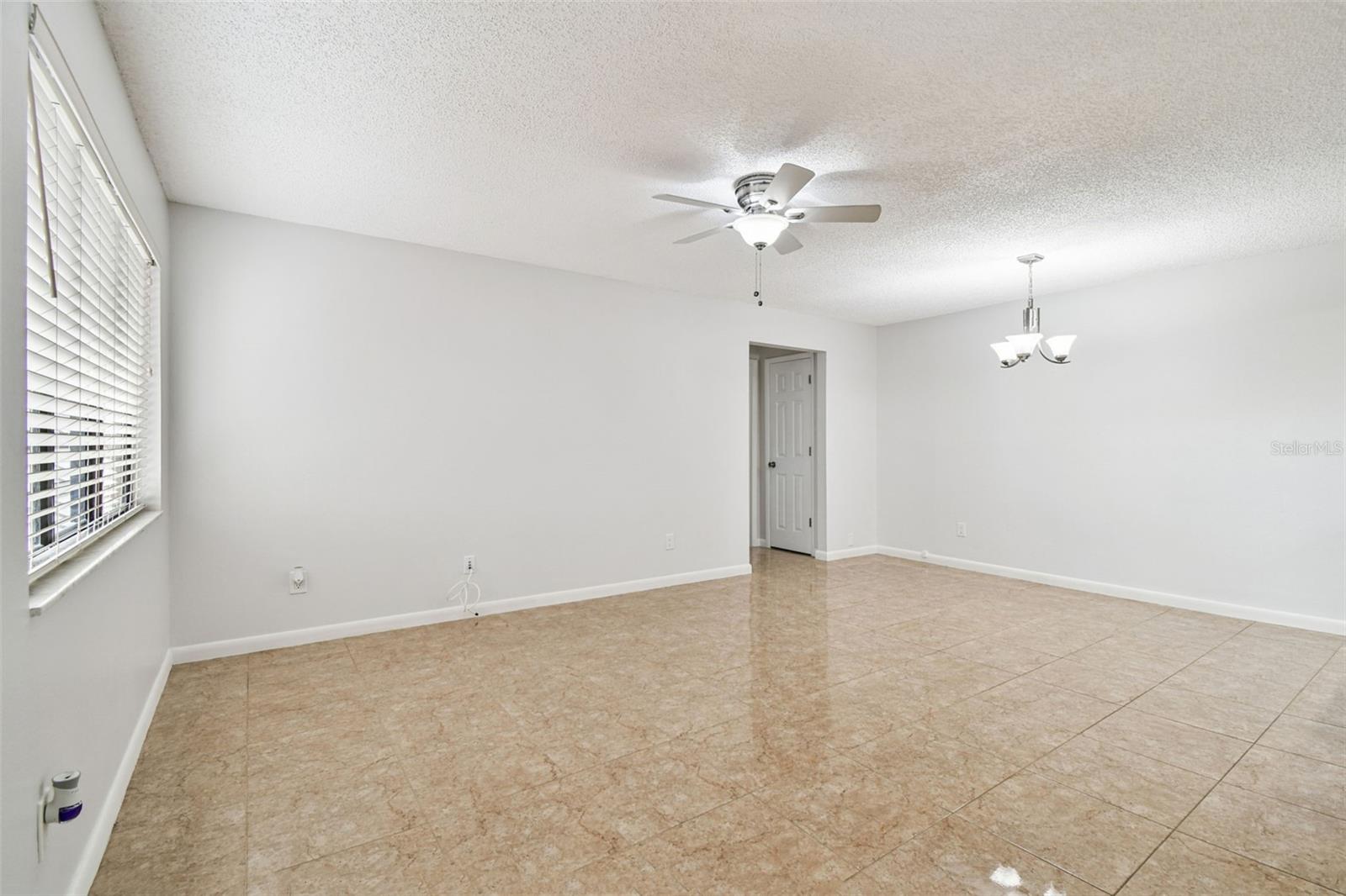 VILLAS OF PINELLAS FARMS CONDO - Residential
