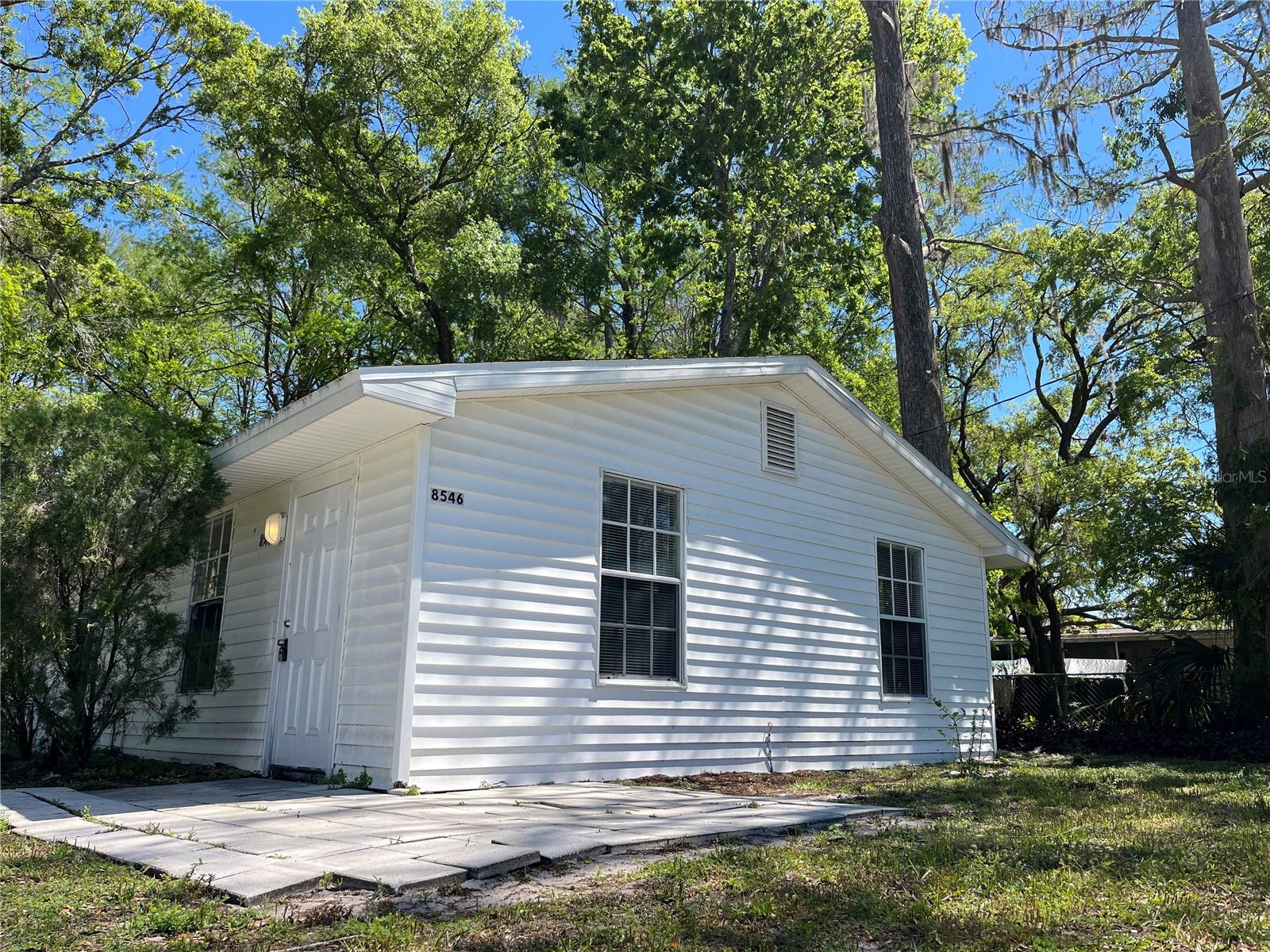 LAKE WORRELL - Residential Lease